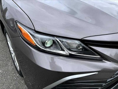 2024 Toyota Camry LE Auto (SE)