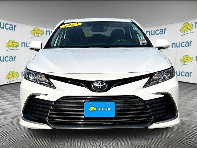 2023 Toyota Camry LE Auto (SE)