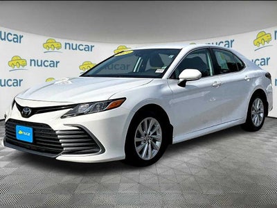 2023 Toyota Camry LE Auto (SE)