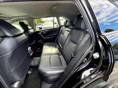 2022 Toyota RAV4 Hybrid XLE Premium AWD (Natl)