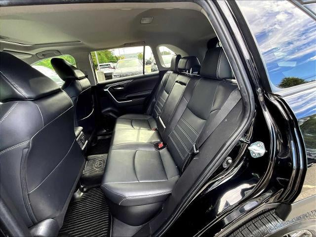 2022 Toyota RAV4 Hybrid XLE Premium AWD (Natl)