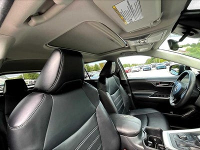 2022 Toyota RAV4 Hybrid XLE Premium AWD (Natl)