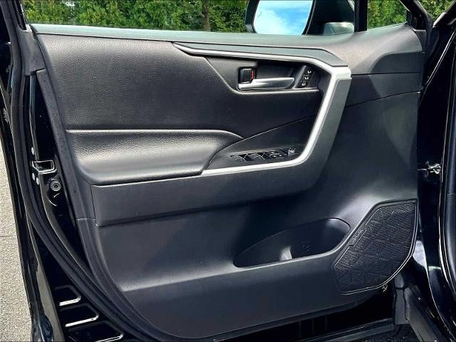 2022 Toyota RAV4 Hybrid XLE Premium AWD (Natl)