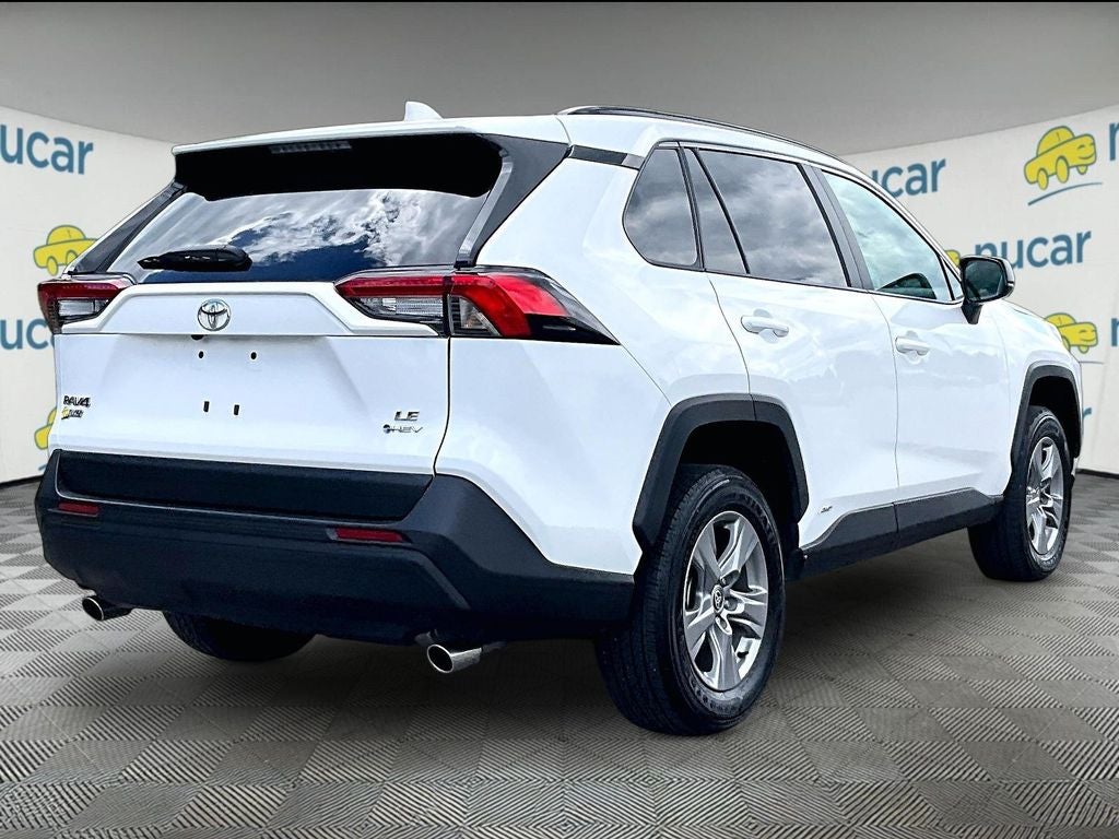 2025 Toyota RAV4 Hybrid LE