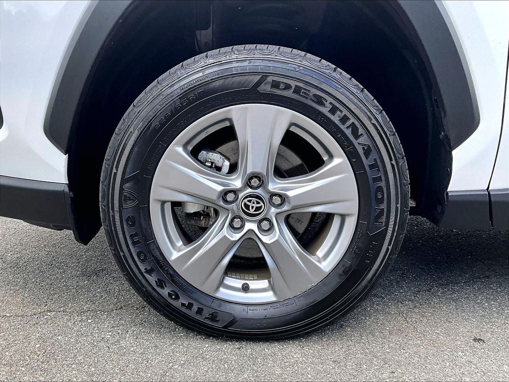 2025 Toyota RAV4 Hybrid LE