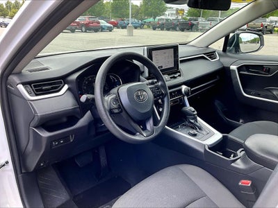 2025 Toyota RAV4 Hybrid LE