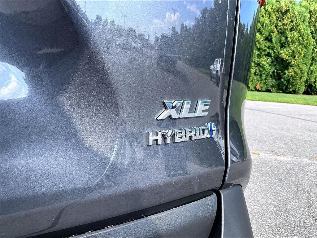 2024 Toyota RAV4 Hybrid XLE