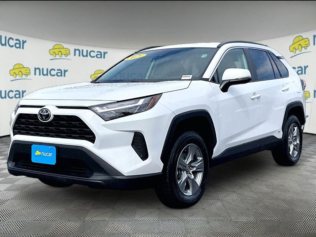 2025 Toyota RAV4 Hybrid XLE