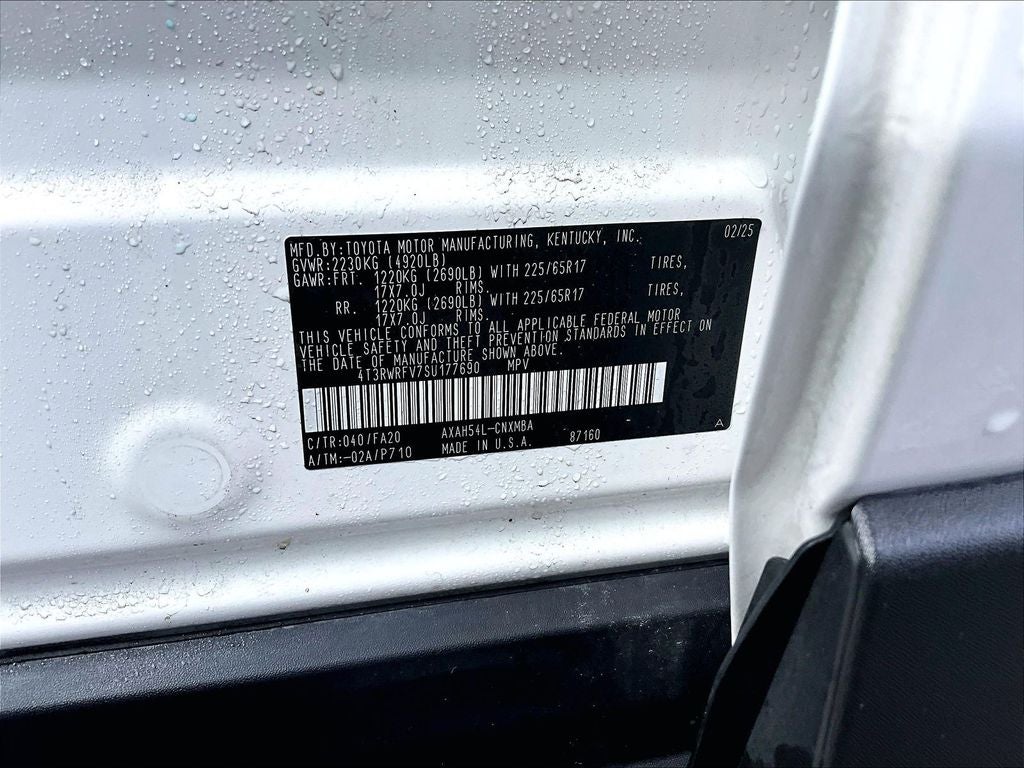 2025 Toyota RAV4 Hybrid XLE