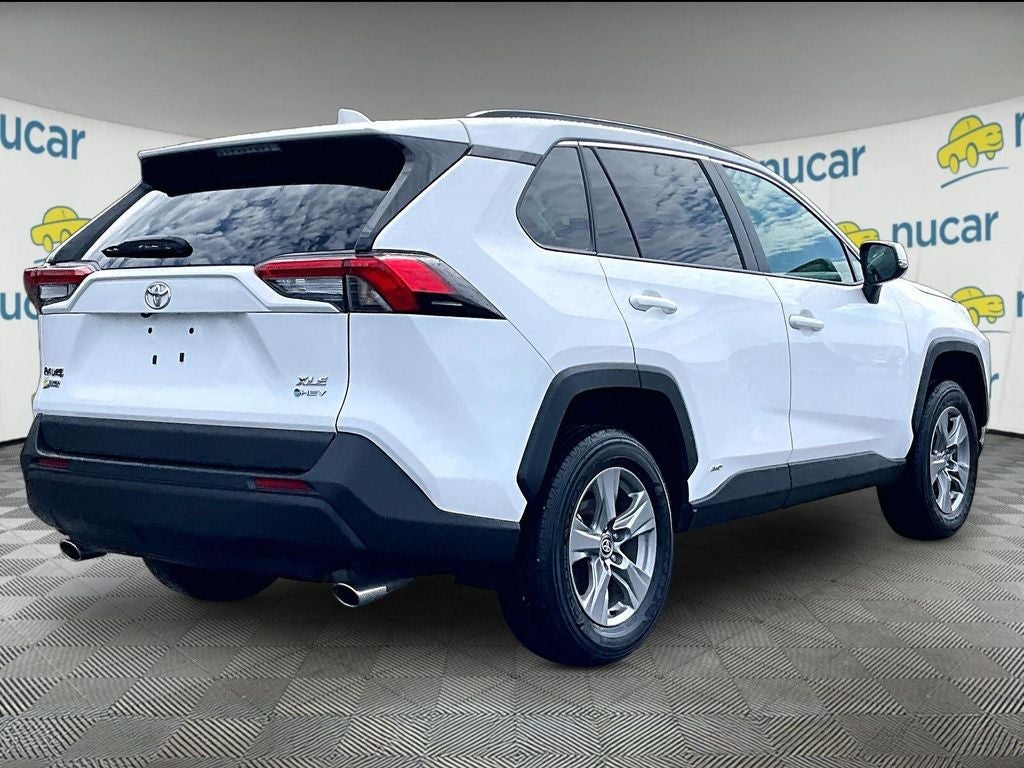 2025 Toyota RAV4 Hybrid XLE