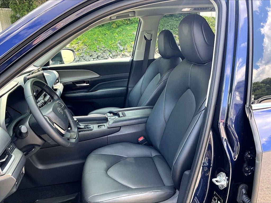 2025 Toyota Grand Highlander Hybrid XLE