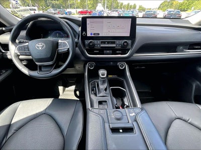 2025 Toyota Grand Highlander Hybrid XLE