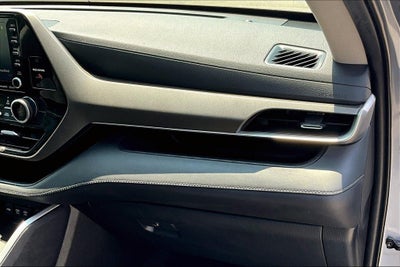 2021 Toyota Highlander LE