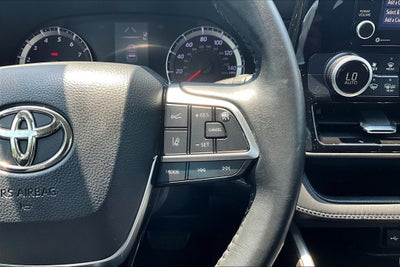 2021 Toyota Highlander LE
