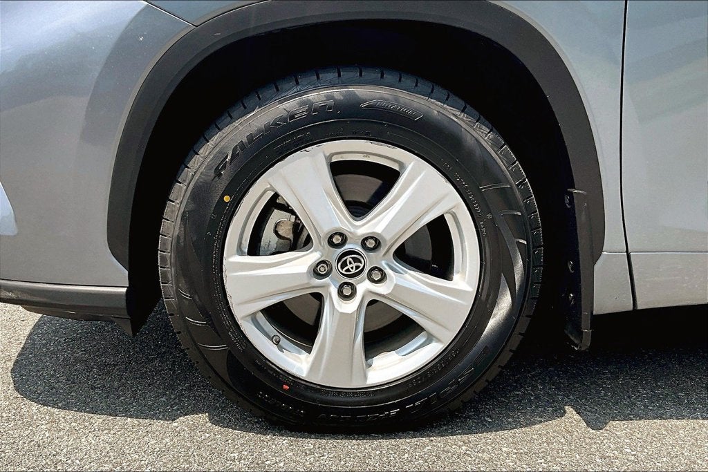 2021 Toyota Highlander LE