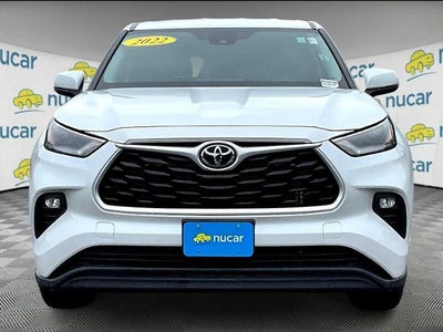 2022 Toyota Highlander LE AWD (SE)