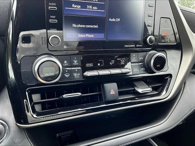 2022 Toyota Highlander LE AWD (SE)