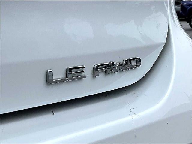 2022 Toyota Highlander LE AWD (SE)