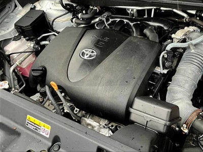 2022 Toyota Highlander LE AWD (SE)