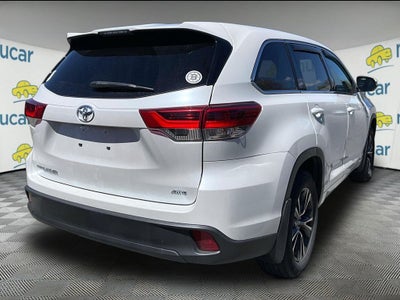2018 Toyota Highlander LE