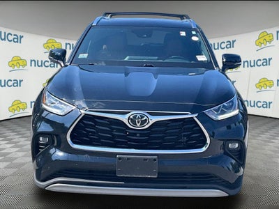 2022 Toyota Highlander Platinum