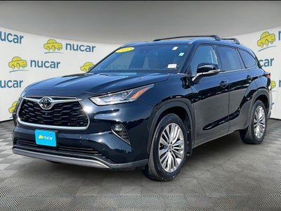 2022 Toyota Highlander Platinum