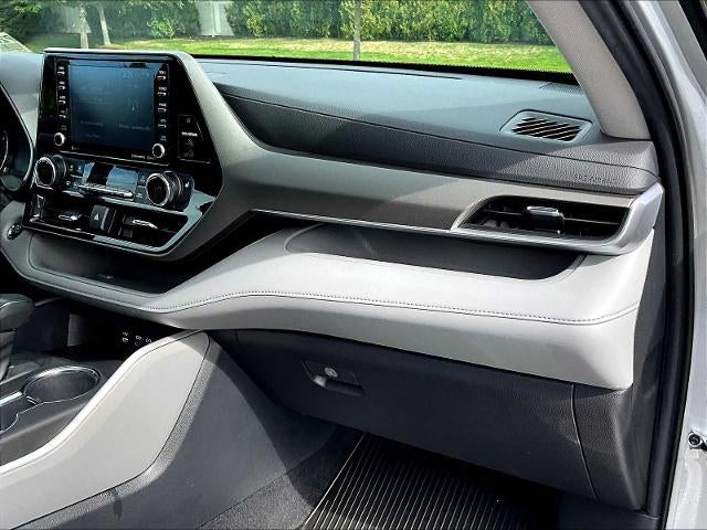 2022 Toyota Highlander XLE AWD (Natl)