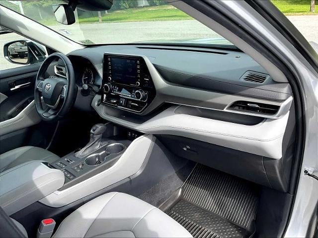 2022 Toyota Highlander XLE AWD (Natl)