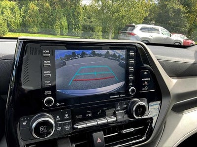 2022 Toyota Highlander XLE AWD (Natl)