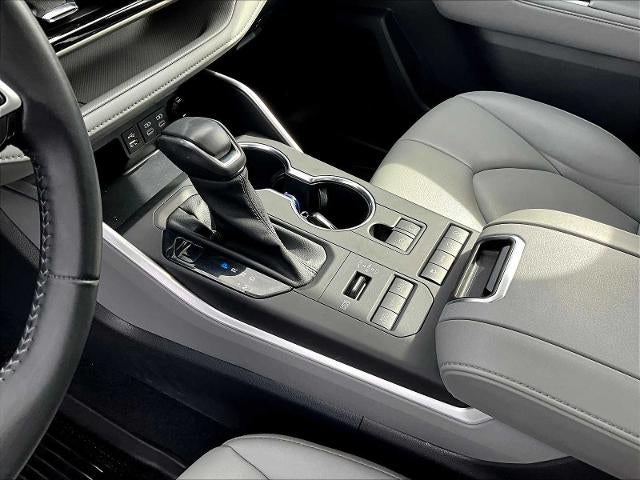 2022 Toyota Highlander XLE AWD (Natl)