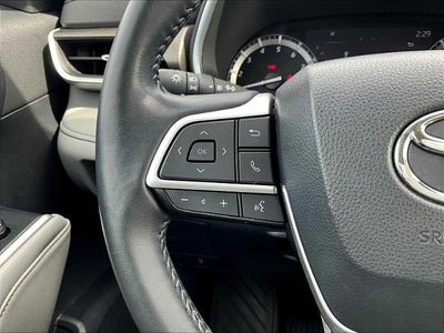 2022 Toyota Highlander XLE AWD (Natl)