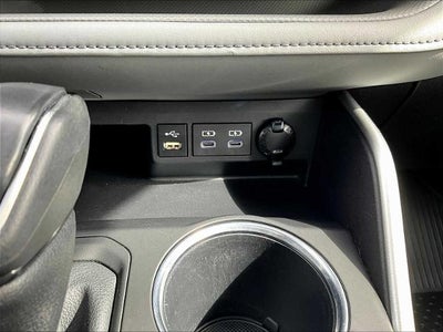 2022 Toyota Highlander XLE AWD (Natl)