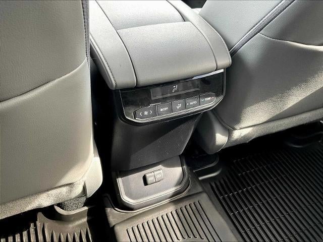 2022 Toyota Highlander XLE AWD (Natl)