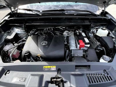 2022 Toyota Highlander XLE AWD (Natl)