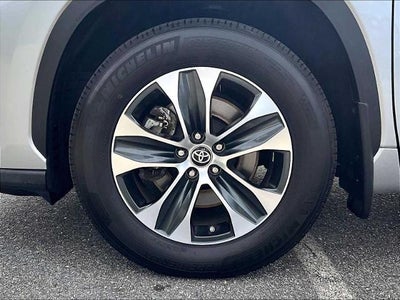 2022 Toyota Highlander XLE AWD (Natl)
