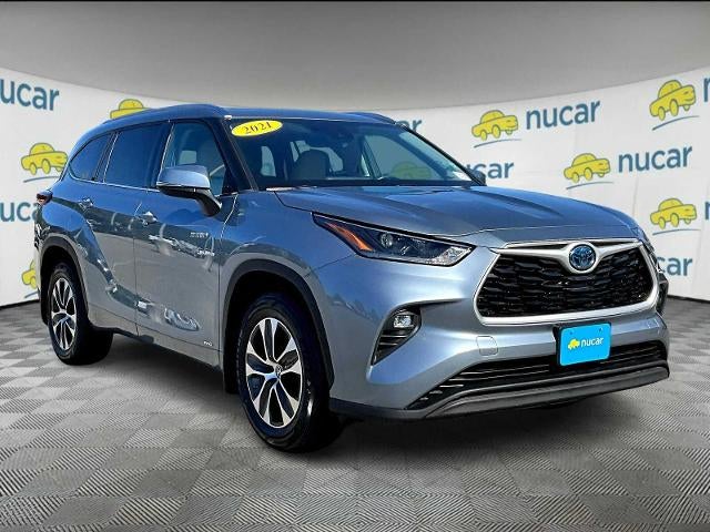 2021 Toyota Highlander Hybrid XLE AWD (Natl)