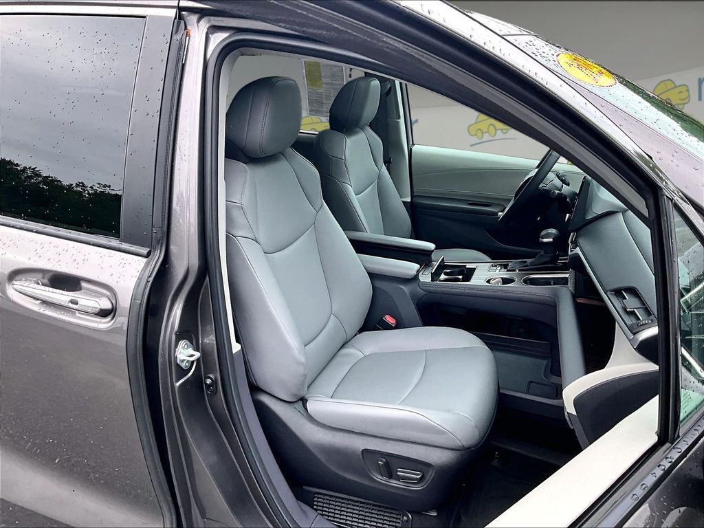 2023 Toyota Sienna XLE 7 Passenger