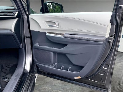 2023 Toyota Sienna XLE 7 Passenger