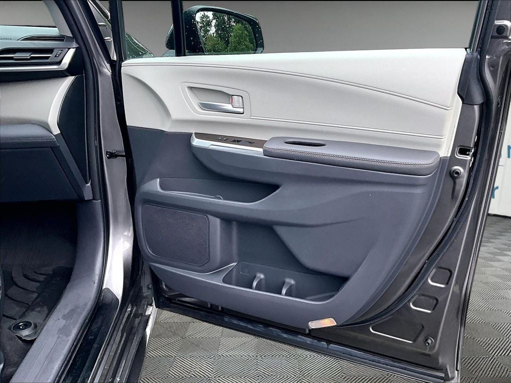 2023 Toyota Sienna XLE 7 Passenger