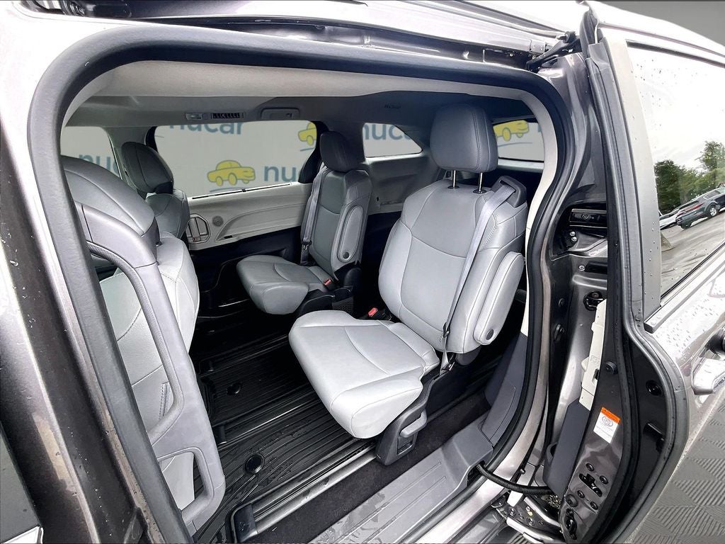 2023 Toyota Sienna XLE 7 Passenger