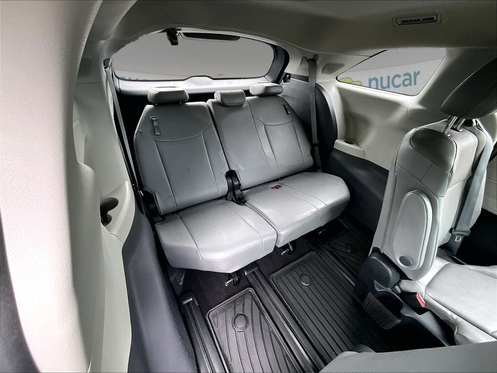 2023 Toyota Sienna XLE 7 Passenger