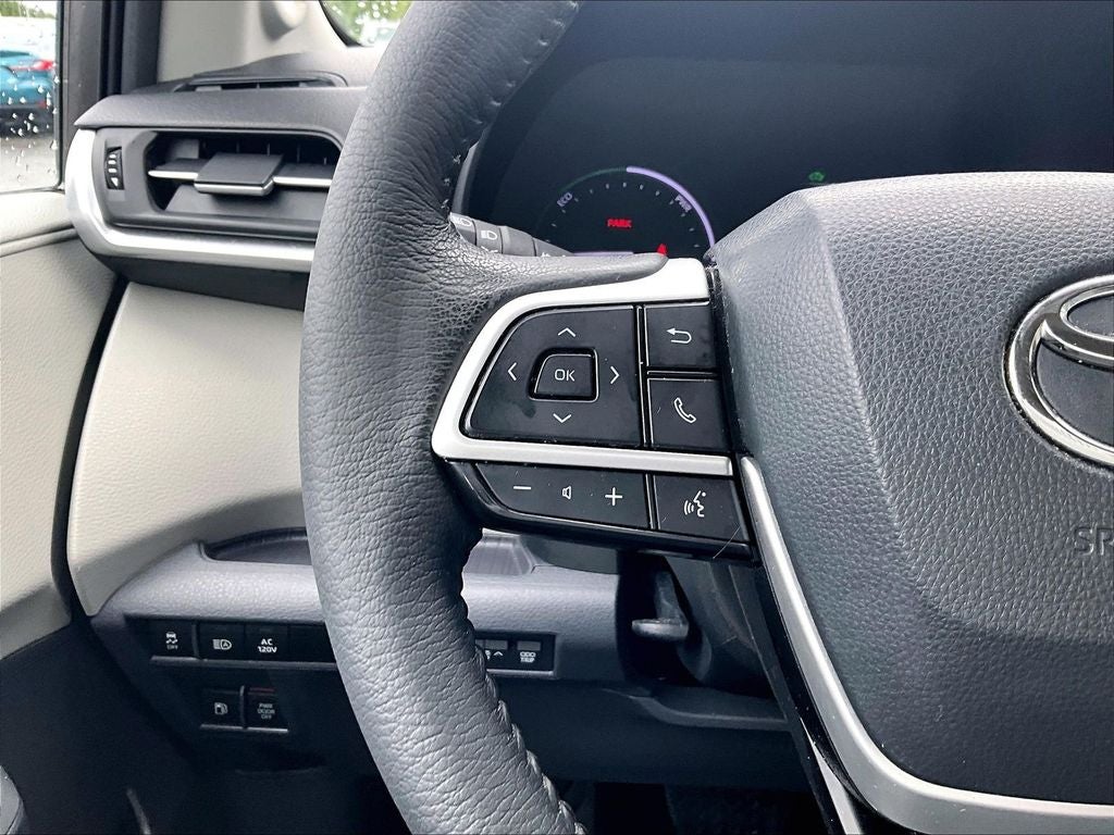 2023 Toyota Sienna XLE 7 Passenger