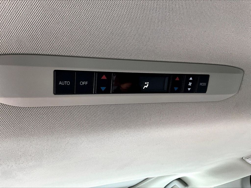2023 Toyota Sienna XLE 7 Passenger