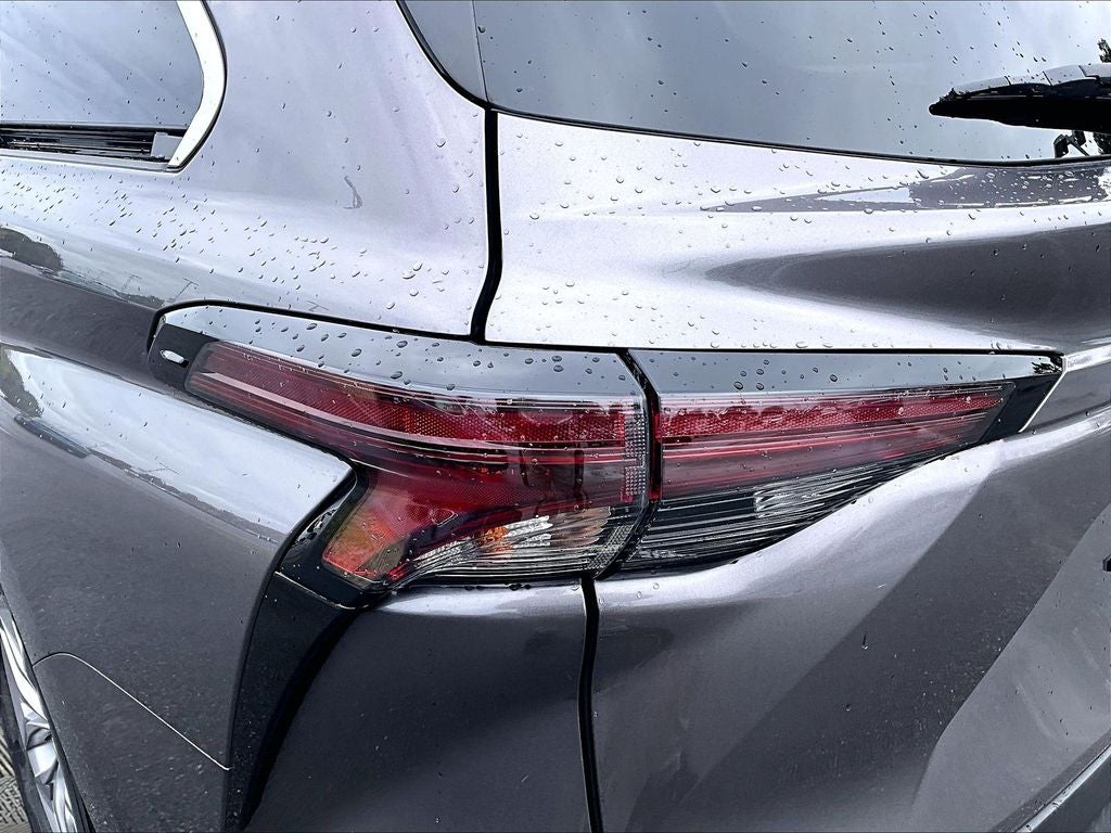 2023 Toyota Sienna XLE 7 Passenger