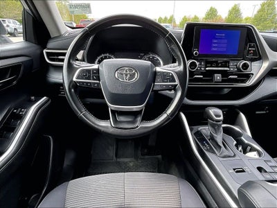 2023 Toyota Highlander LE