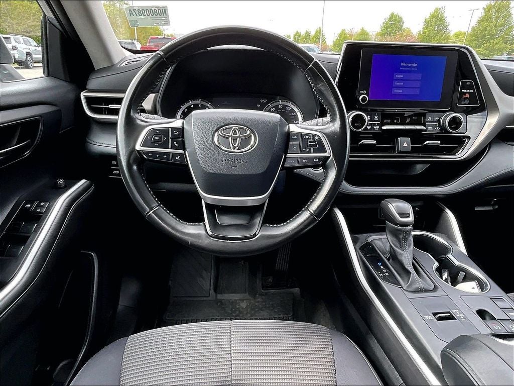 2023 Toyota Highlander LE
