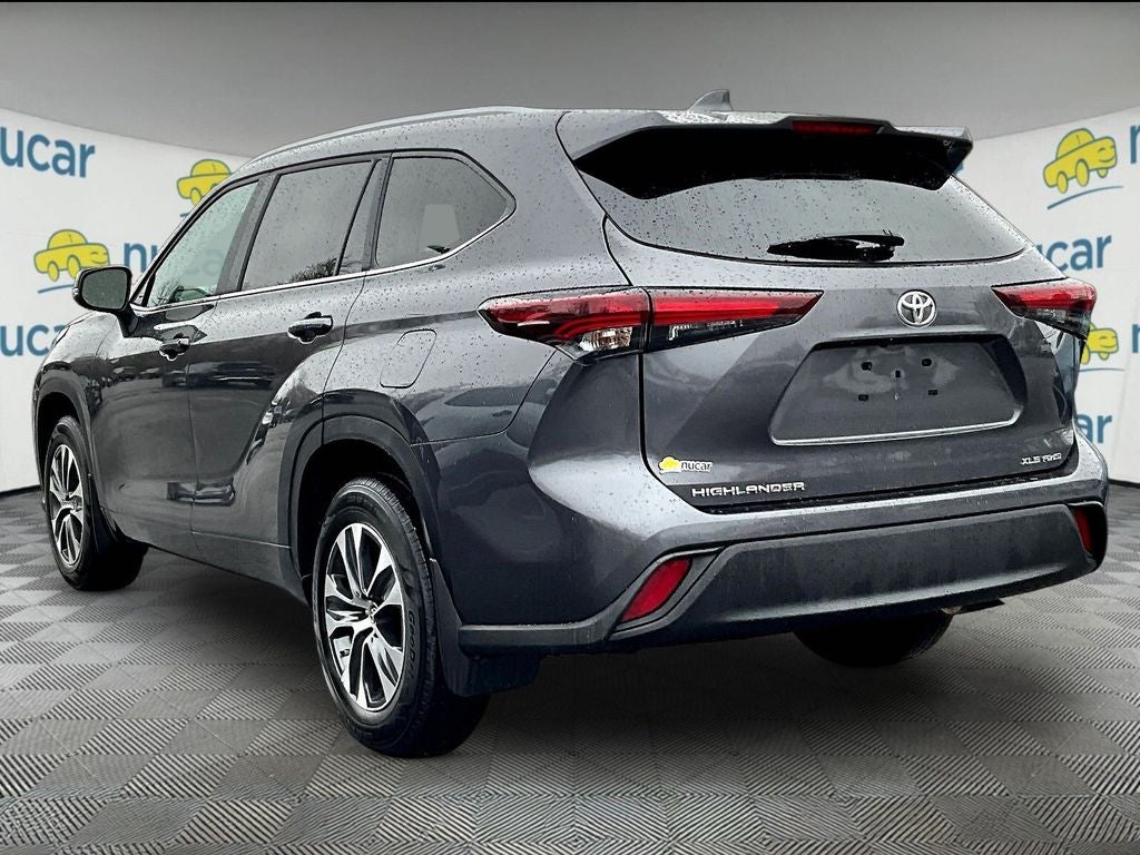 2024 Toyota Highlander XLE