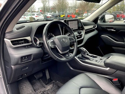 2024 Toyota Highlander XLE