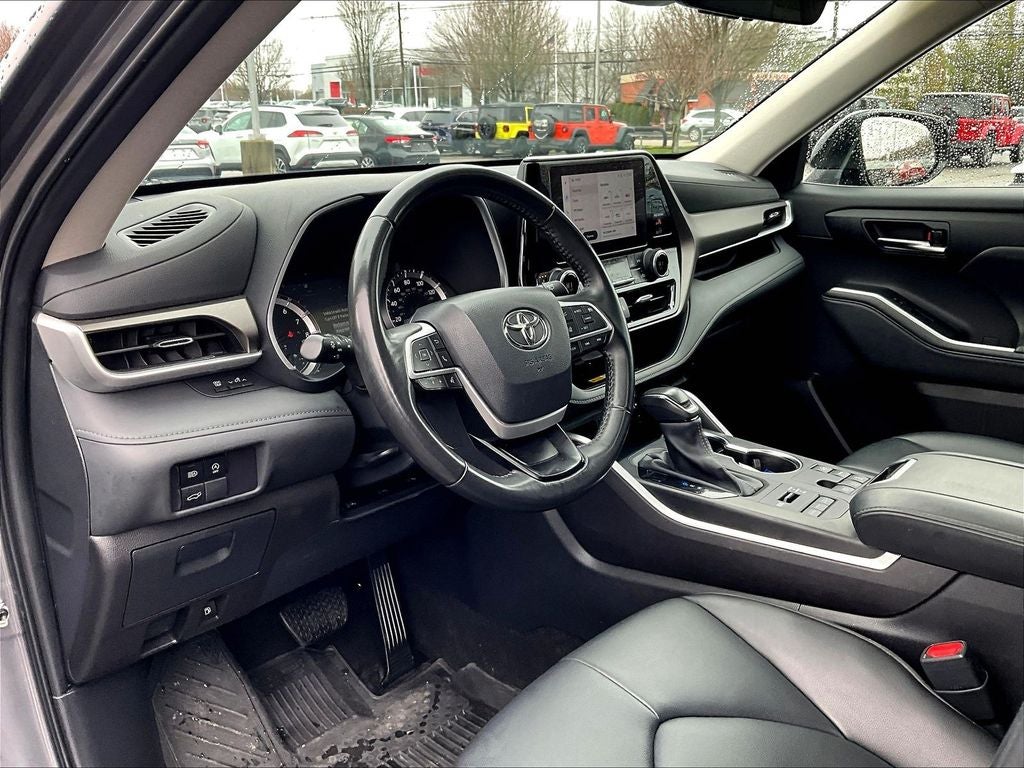 2024 Toyota Highlander XLE