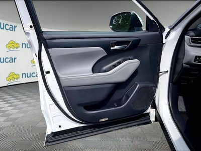 2026 Toyota Highlander XLE